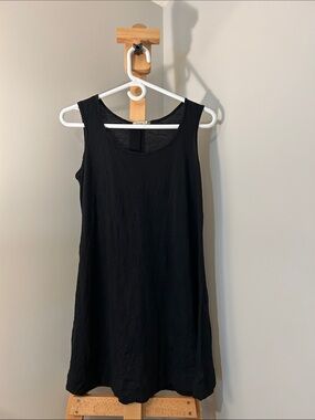 Chalet | Longline Scoop Neck Tank Top in Black | Size Small